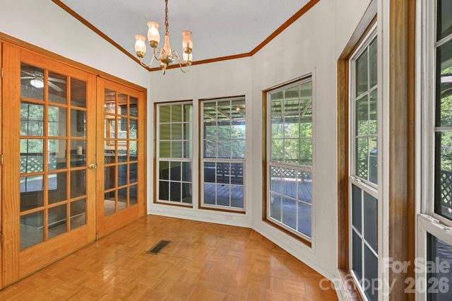 284 Paul Gosnell Road, Marshall, NC 28753