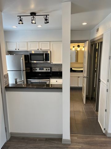 2800 Douglas Avenue 209, Dallas, TX 75219
