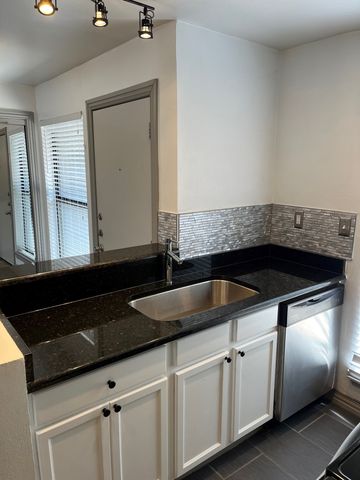 2800 Douglas Avenue 209, Dallas, TX 75219