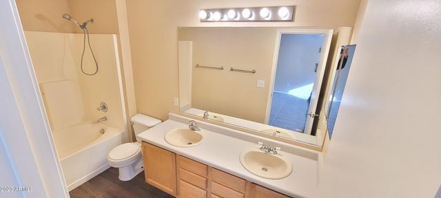 435 W Fabens Lane, Gilbert, AZ 85233