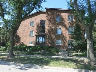 930 Perrie Drive 203, Elk Grove Village, IL 60007