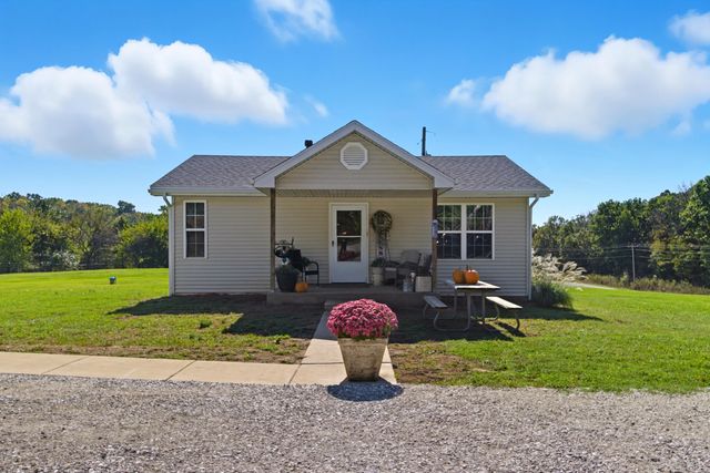 638 N Dade 181, Greenfield, MO 65661