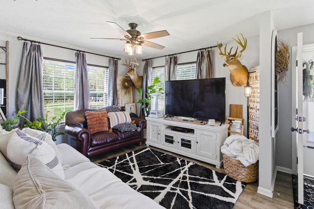 638 N Dade 181, Greenfield, MO 65661