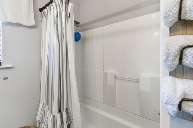 638 N Dade 181, Greenfield, MO 65661