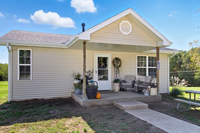 638 N Dade 181, Greenfield, MO 65661