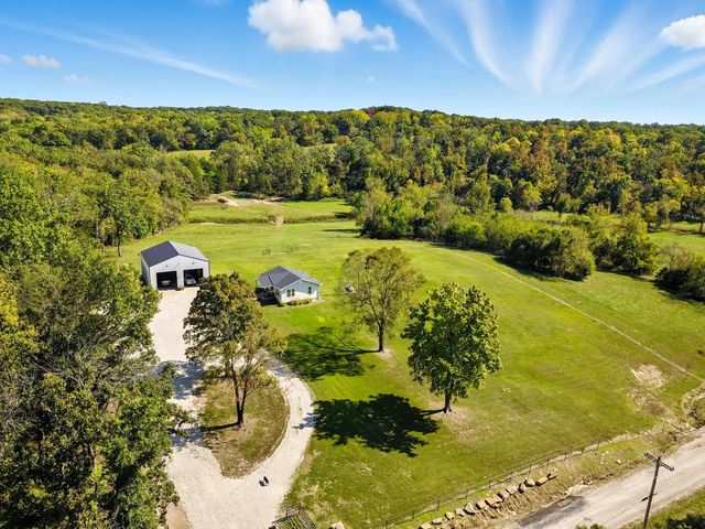 638 N Dade 181, Greenfield, MO 65661