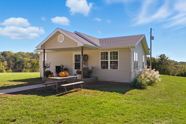 638 N Dade 181, Greenfield, MO 65661