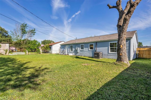 5746 Groveton Street, Houston, TX 77033