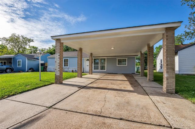 5746 Groveton Street, Houston, TX 77033