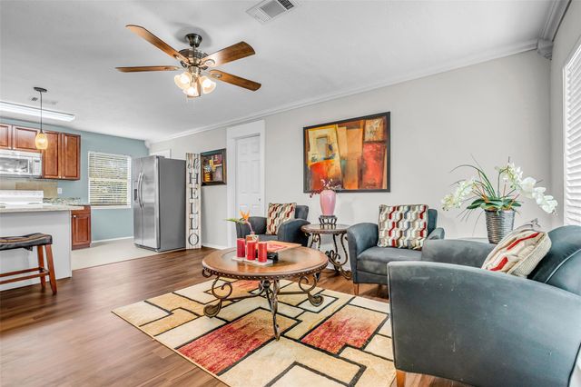 5746 Groveton Street, Houston, TX 77033