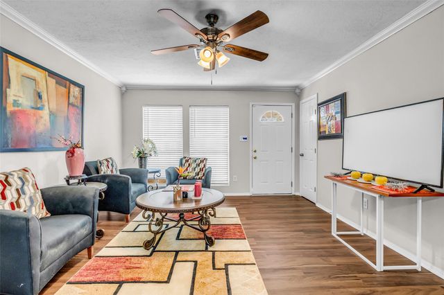 5746 Groveton Street, Houston, TX 77033