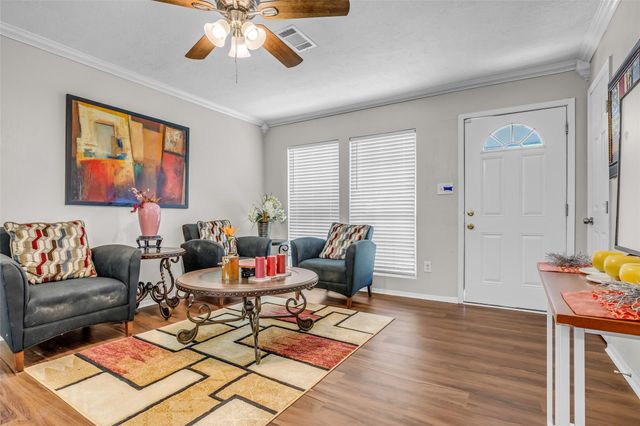 5746 Groveton Street, Houston, TX 77033