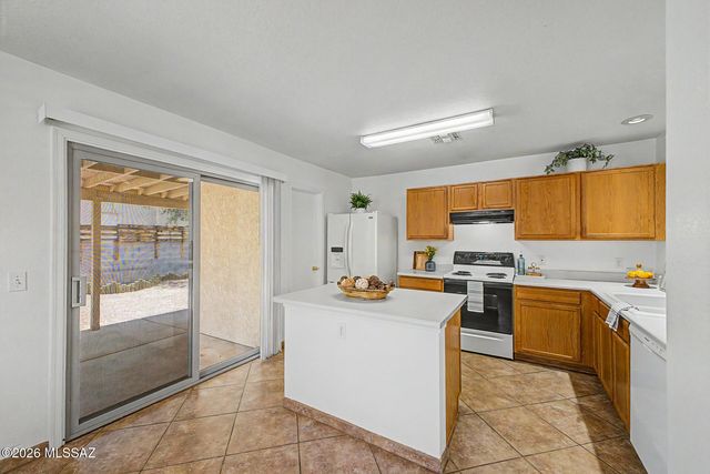 8129 S Sunny Horizon Place, Tucson, AZ 85747