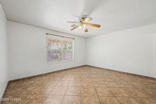 8129 S Sunny Horizon Place, Tucson, AZ 85747