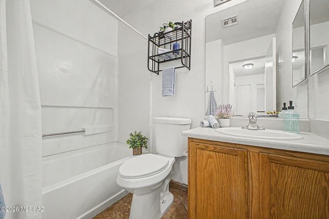 8129 S Sunny Horizon Place, Tucson, AZ 85747