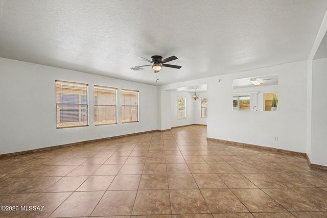 8129 S Sunny Horizon Place, Tucson, AZ 85747