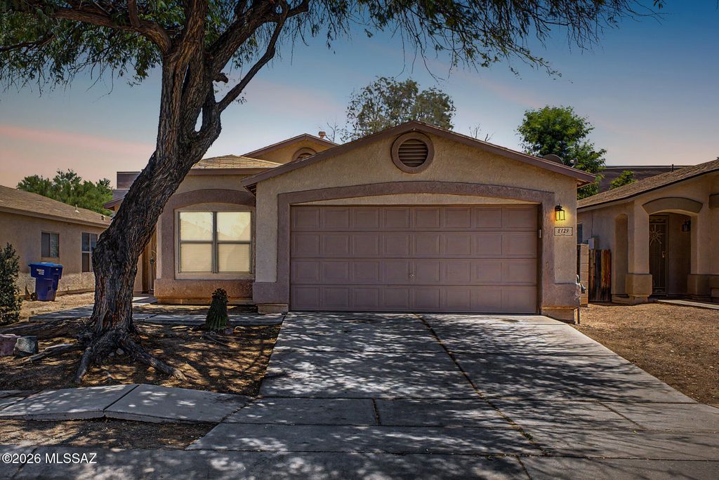 8129 S Sunny Horizon Place, Tucson, AZ 85747