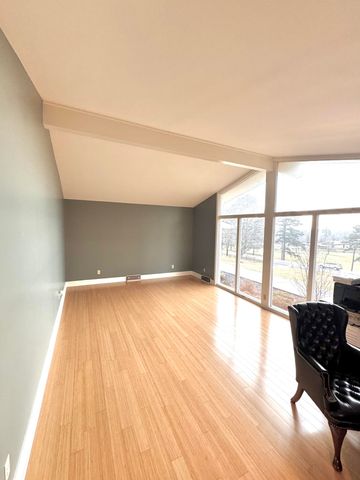 940 West Laurel Road, London, KY 40741