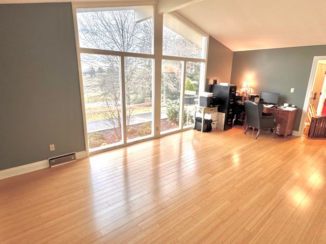 940 West Laurel Road, London, KY 40741