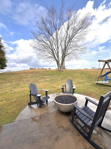 940 West Laurel Road, London, KY 40741