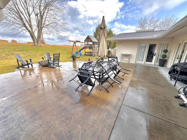 940 West Laurel Road, London, KY 40741