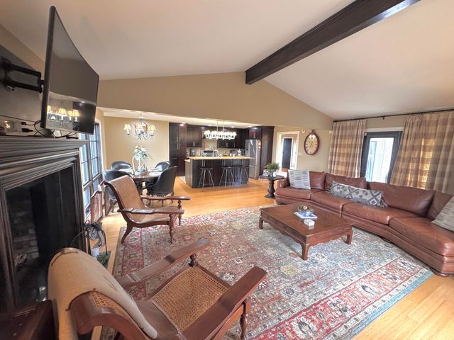 940 West Laurel Road, London, KY 40741