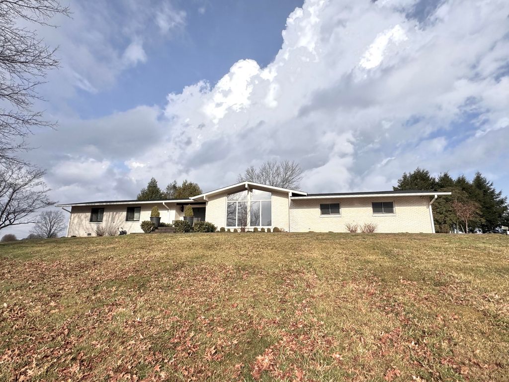 940 West Laurel Road, London, KY 40741