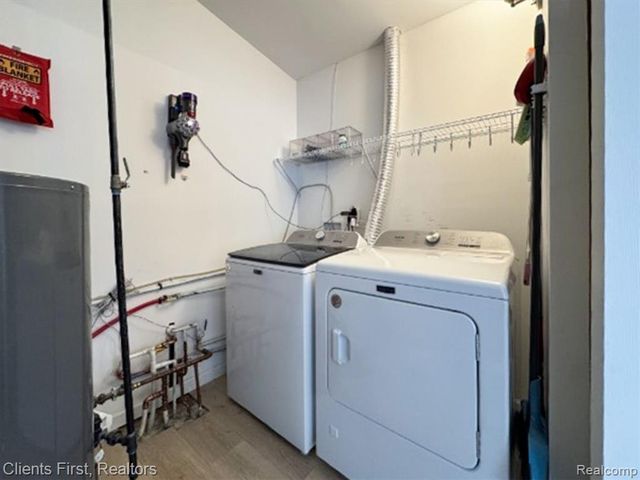 4616 Hayes Street, Wayne, MI 48184