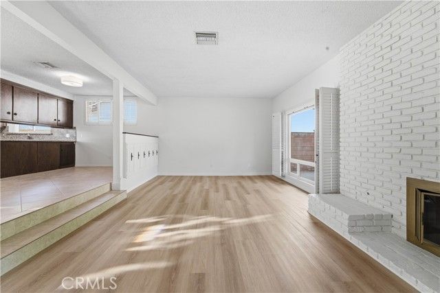 8828 Collett, North Hills (los Angeles), CA 91343