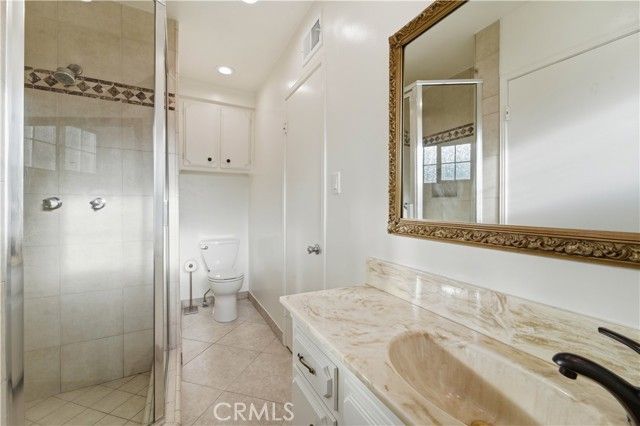 8828 Collett, North Hills (los Angeles), CA 91343