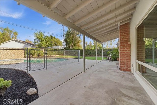 8828 Collett, North Hills (los Angeles), CA 91343