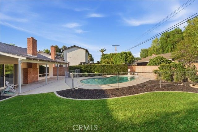 8828 Collett, North Hills (los Angeles), CA 91343