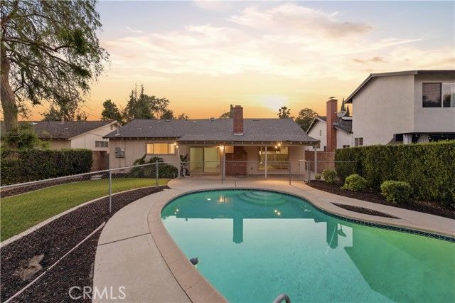8828 Collett, North Hills (los Angeles), CA 91343