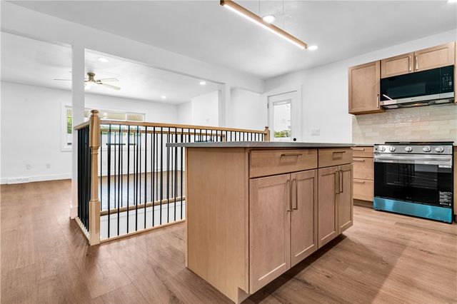 323 Olivia Street, Vanport, PA 15009