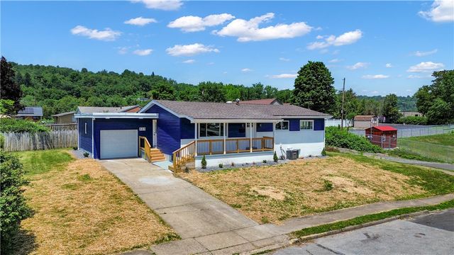 323 Olivia Street, Vanport, PA 15009