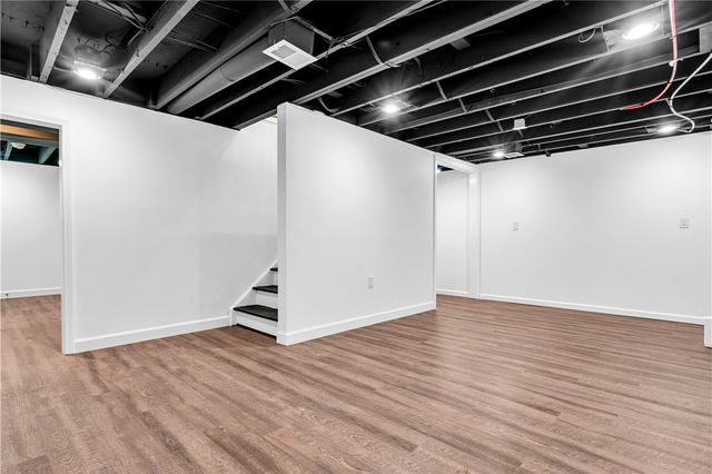 323 Olivia Street, Vanport, PA 15009