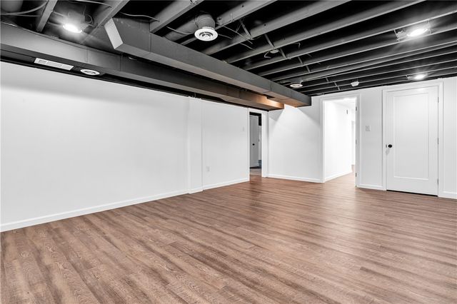 323 Olivia Street, Vanport, PA 15009