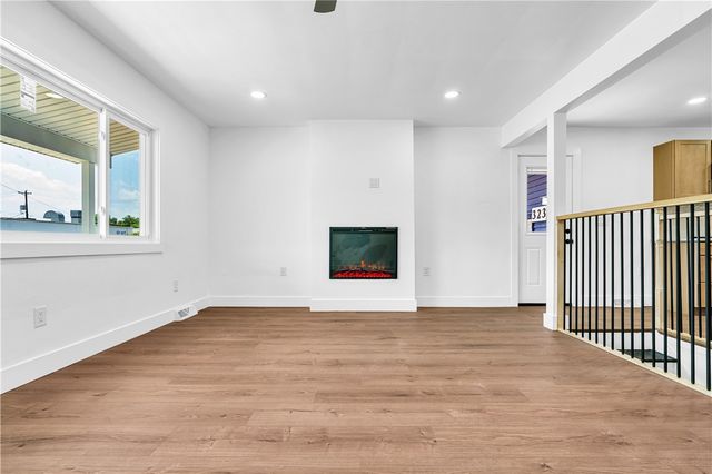 323 Olivia Street, Vanport, PA 15009