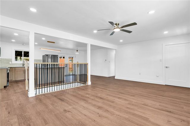 323 Olivia Street, Vanport, PA 15009