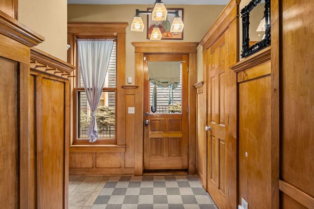 750 Margaret Street, Saint Paul, MN 55106