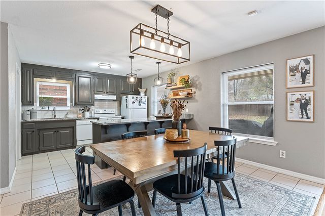 4104 Watkins Avenue, Springdale, AR 72762