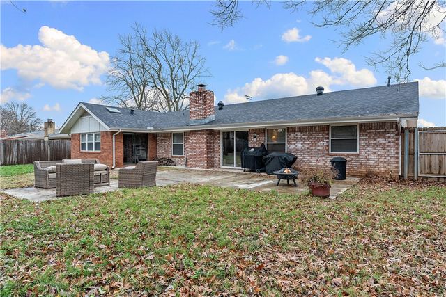 4104 Watkins Avenue, Springdale, AR 72762