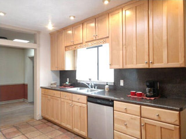 1210 Tijeras Avenue NE, Albuquerque, NM 87106