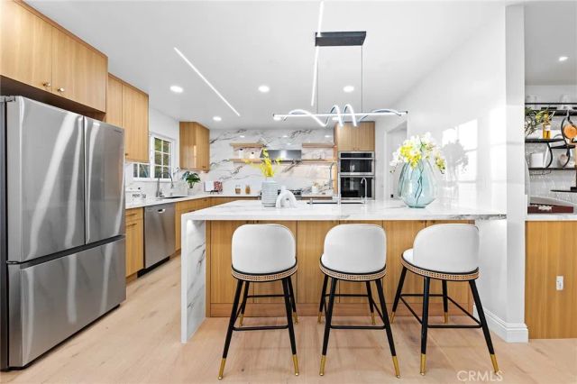 326 E Sierra Madre, Glendora, CA 91741