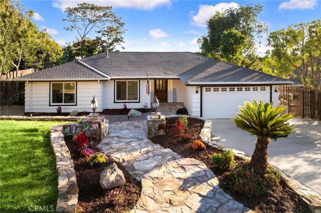 326 E Sierra Madre, Glendora, CA 91741