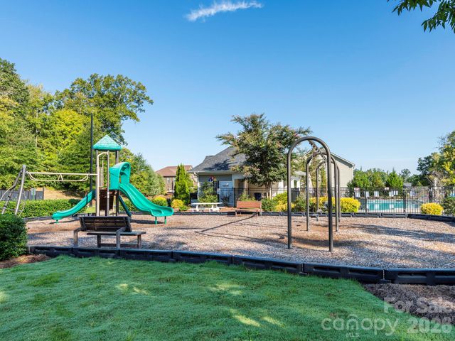 8336 Breton Way, Harrisburg, NC 28075