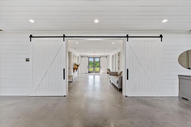 12162 Wyatt Road, Montgomery, TX 77356