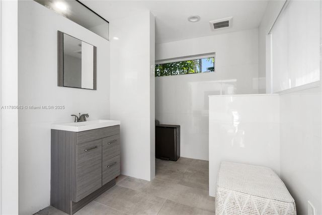 5120 ALTON ROAD, Miami Beach, FL 33140