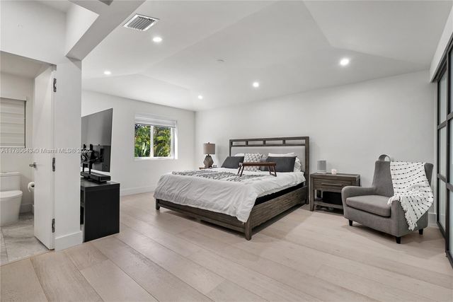 5120 ALTON ROAD, Miami Beach, FL 33140