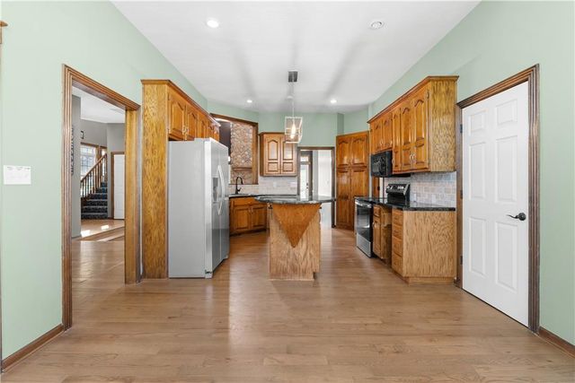 33604 E Stringtown Road, Greenwood, MO 64034